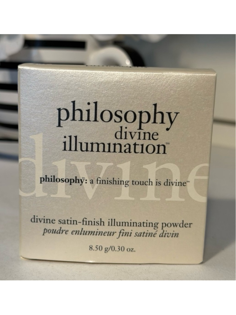 Philosophy Divine Illumination Satin-Finish Illuminating Powder - Medium NEW
